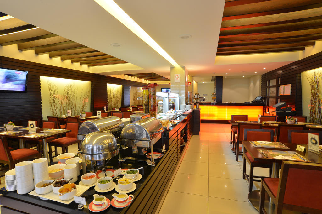 Coral Beirut Al Hamra Hotel Eksteriør bilde