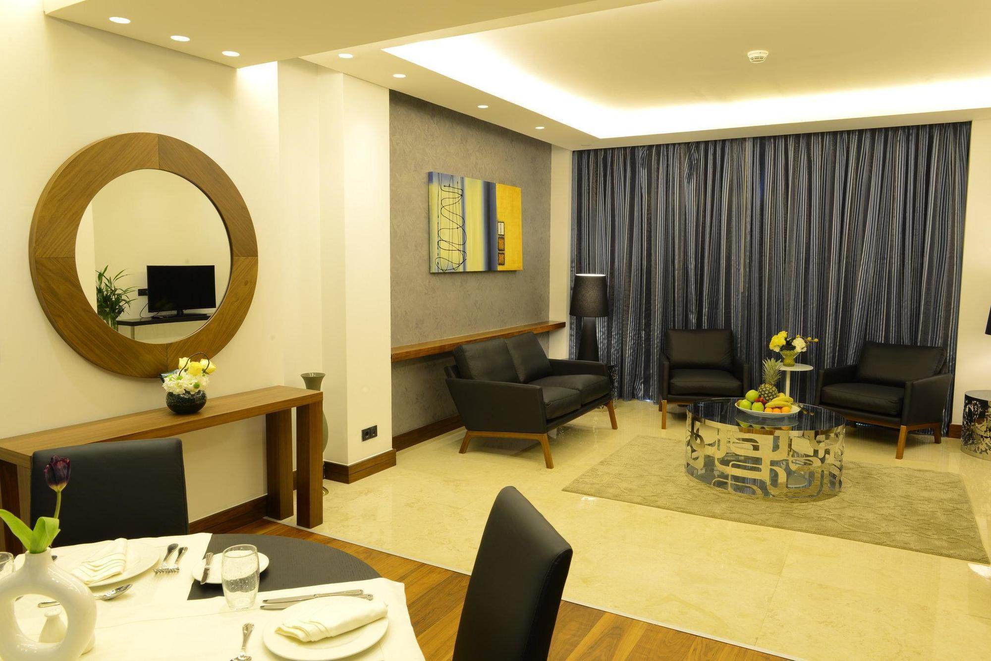 Coral Beirut Al Hamra Hotel Eksteriør bilde