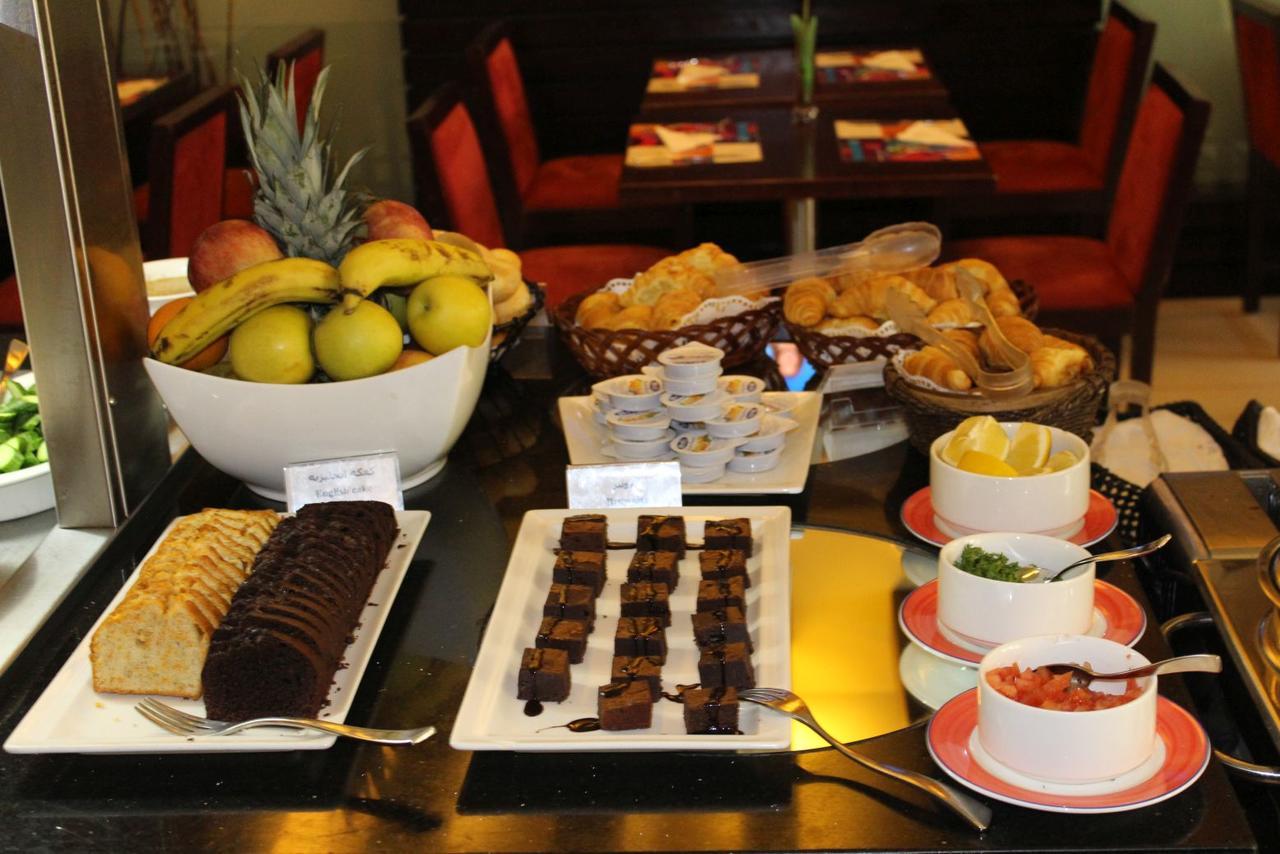 Coral Beirut Al Hamra Hotel Eksteriør bilde